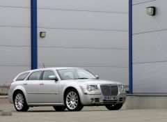 Chrysler 300C Touring SRT UK Version 2008 photo 09